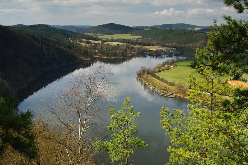 001-hrazany