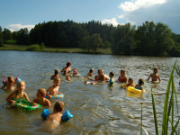 Koupani_na_letnim_tabore_Kazimirka_06